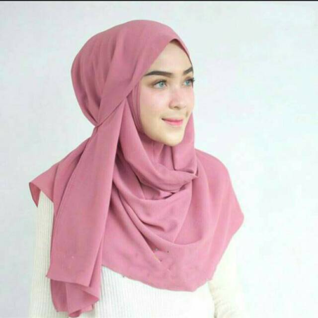 amira hijab