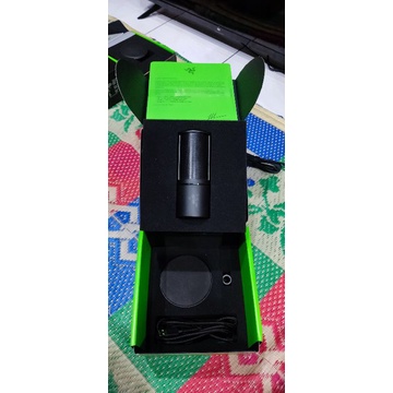 Razer Seiren X Gaming / Streamers Microphone second normal