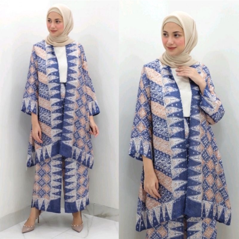 Arumi Basic Set by Sarah The Label (Preloved)