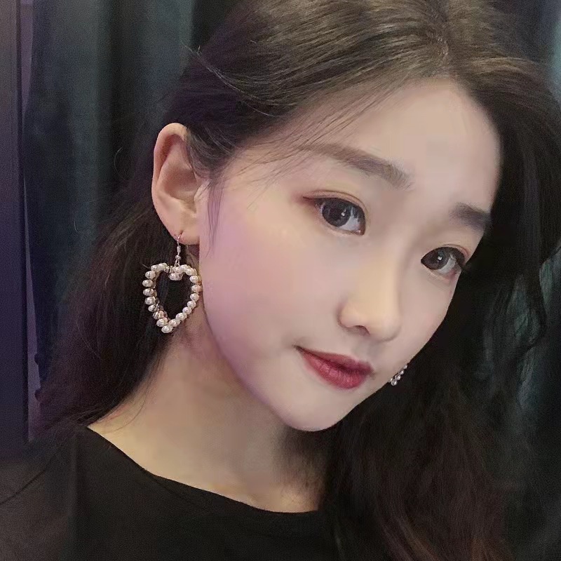 Anting Tusuk Love Aksen Mutiara Earring fashion Wanita Korea Aksesoris Fashion