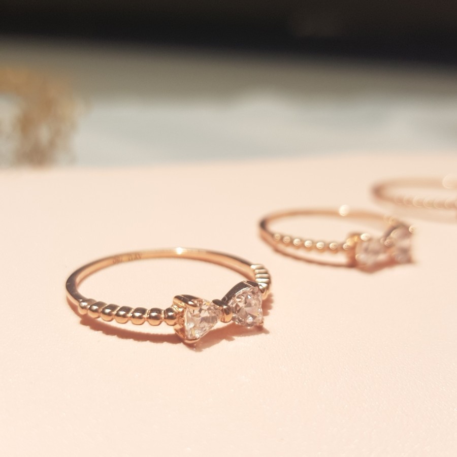 Cincin Emas Ribbon Twist - Cincin Pita