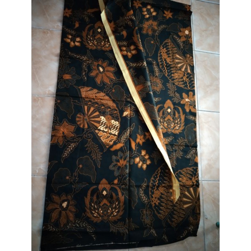 jarik warok jatil hitam