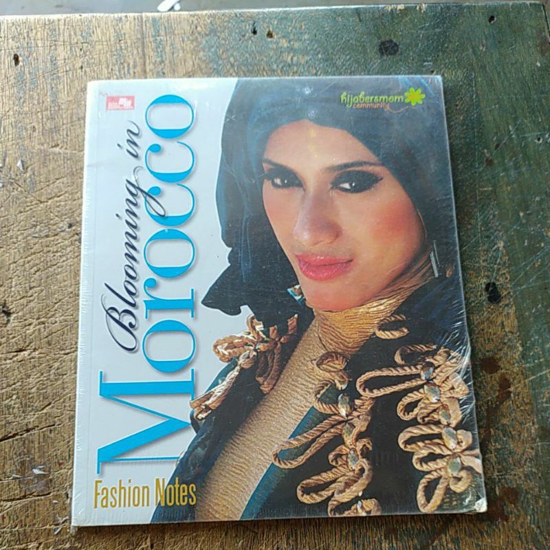 

Blooming in morocco (fashion Notes)