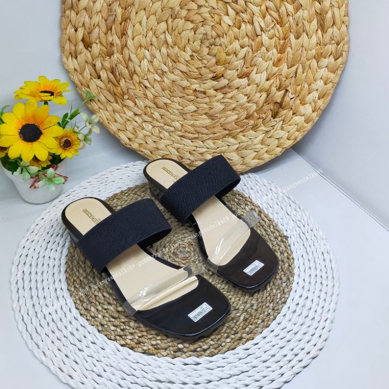 HOT PROMO 12.12 BIGSALE Heels wanita casual Sandal hak 3cm Sandal karet jelly Sandal murah sandal kekinian Pd372