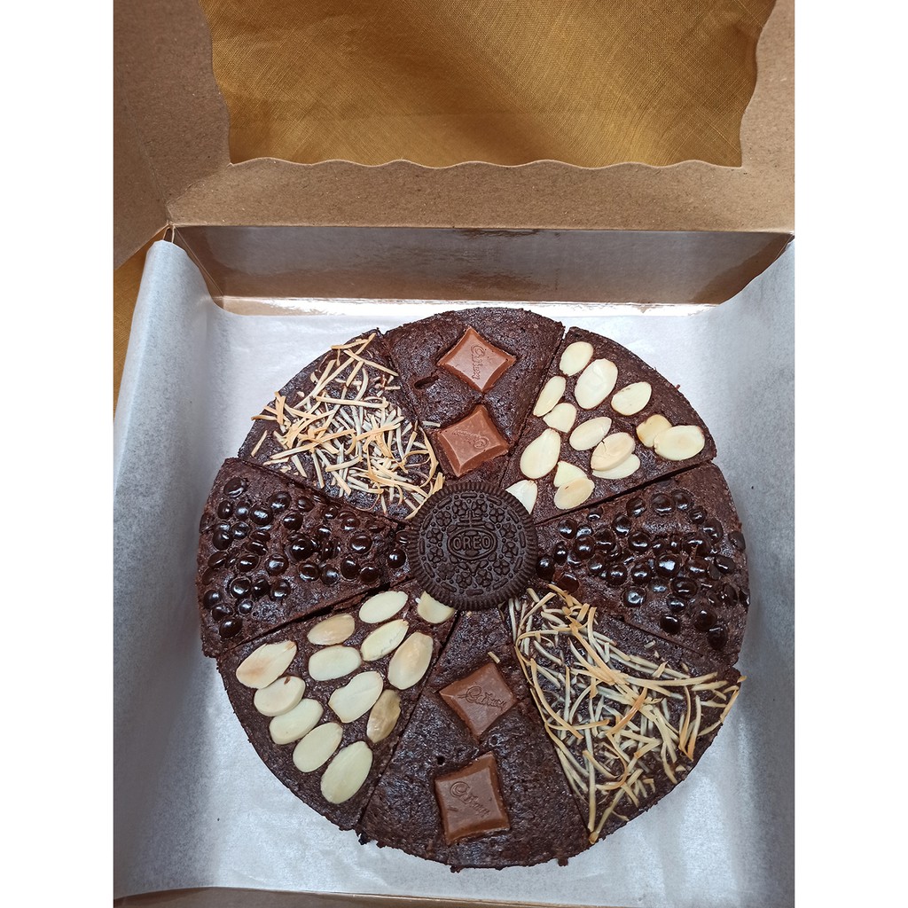 

Brownies Mix Toppings (bulat ukuran 20x20) - Janitri by Niens