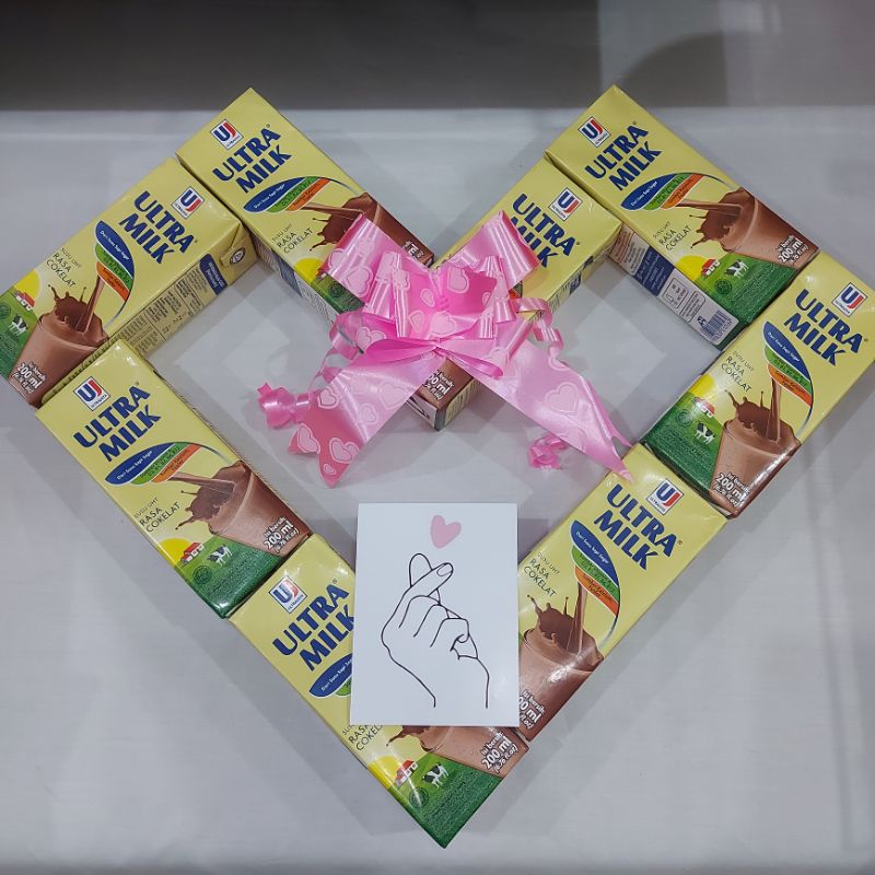 susu ultra kotak bentuk love , pocky love viral