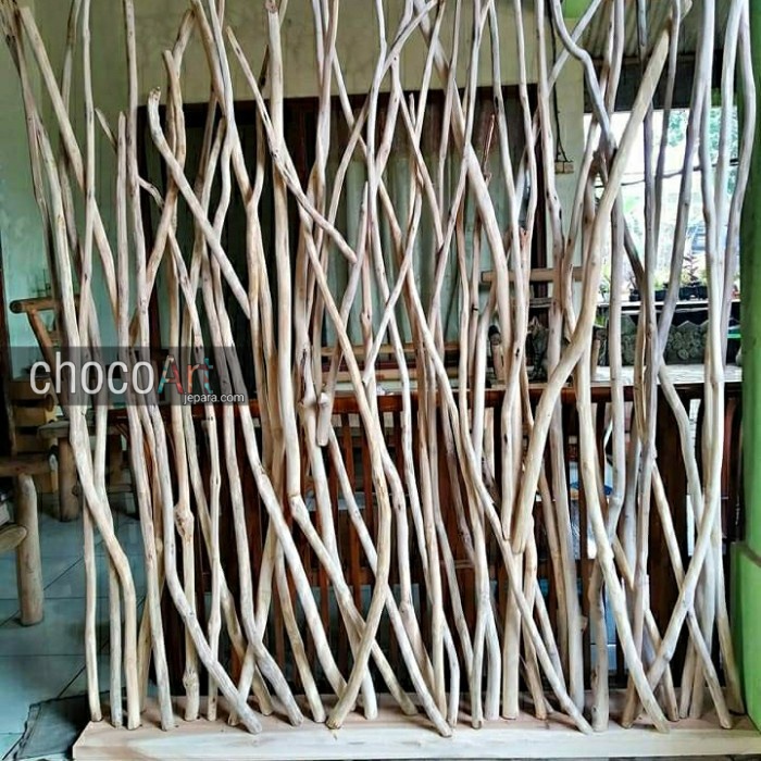 Partisi Penyekat Ruangan Ranting Kayu Jati Sketsel Driftwood by chocoart jepara custom terbaru