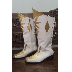 sepatu mayoret putih emas