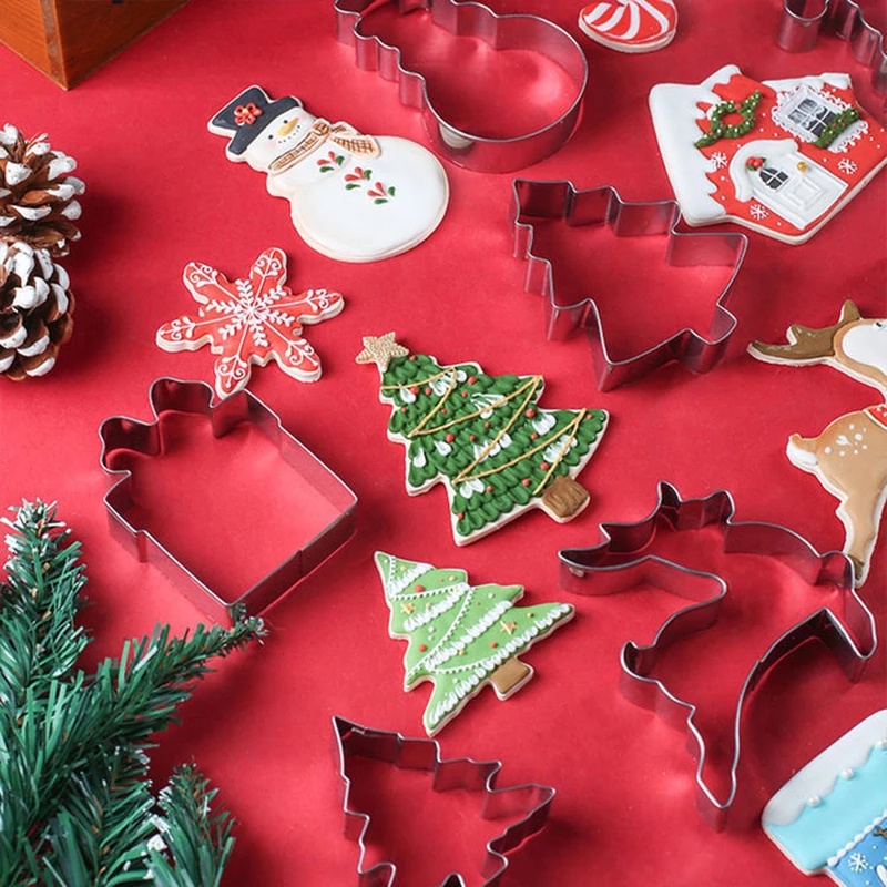 5Pcs/set Christmas Cookie Cutter Gingerbread Xmas Tree Biscuit Mold DIY Kitchen Baking Tool