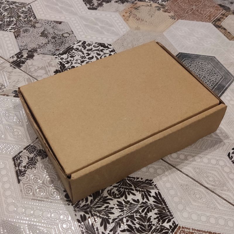 

KARDUS BOX DIE CUT UK 20x14x5 KARTON POLOS PACKAGING