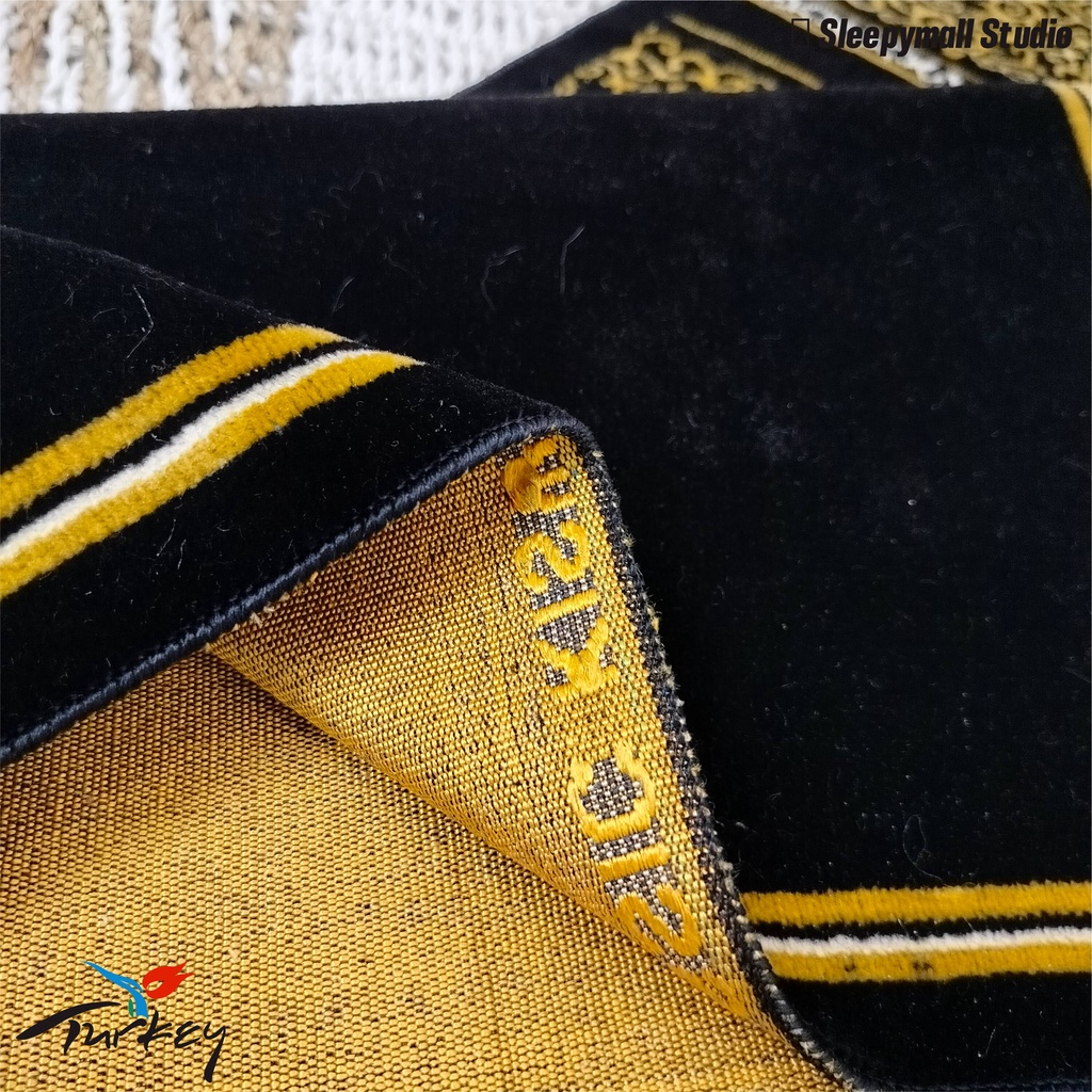 Sajadah hitam turki VELTEKSA kualitas premium ukuran 55x110cm