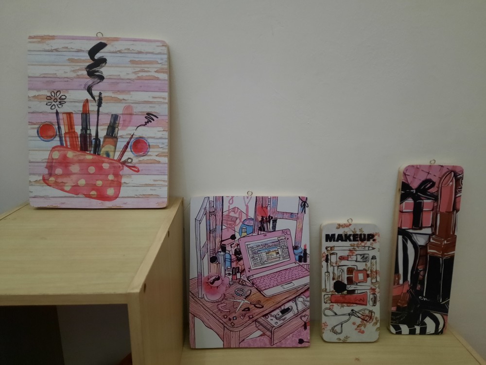 Wall Decor Shabby /poster Kayu / Ukuran 20x25cm / Make Up Pouch