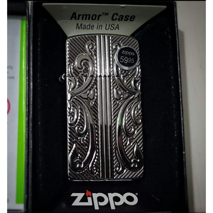 Zippo slim armor om Kasno Sadewo