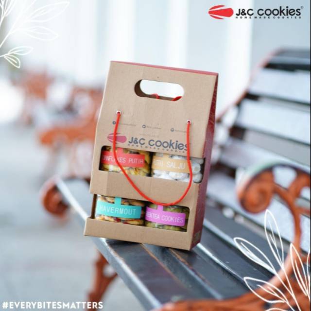 PROMO IDUL FITRI Paket Hampers Kue Kering J&C JnC Cookies isi 3 dan 4 FREE