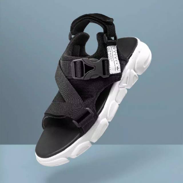 Navara Socialist Proto Black Limited Sandal Gunung Casual Simpel Pria (SIZE 43 ONLY)