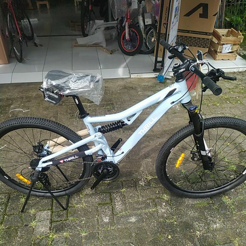 Sepeda MTB 27,5 Thrill Oust 2.0 + GARANSI RESMI