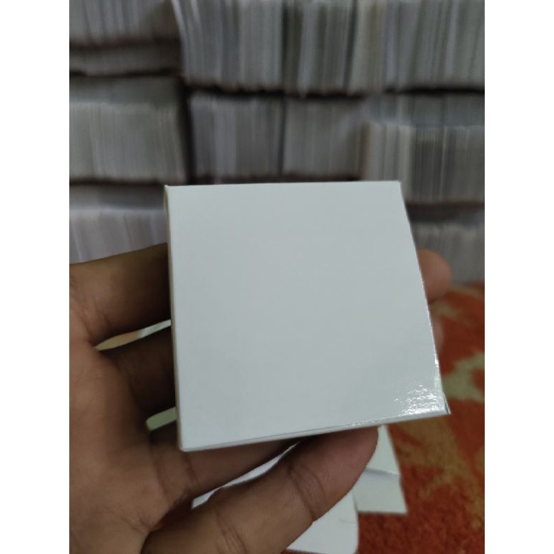 

kemasan dus sabun 20 grm bulat 5x5x1,7cm