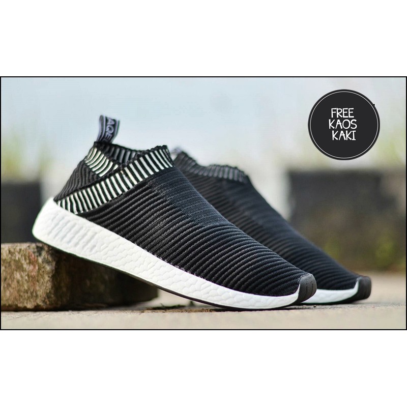Sepatu olahraga Pria Adidas NMD CS2