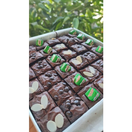 

fudgy brownies 20x10cm