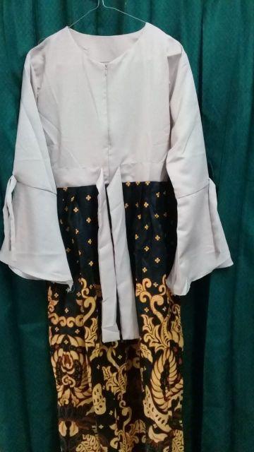 Sumber Urip Grosir >> Classy Family  Couple Batik 2499 Motif Manggar Jayatri Couple