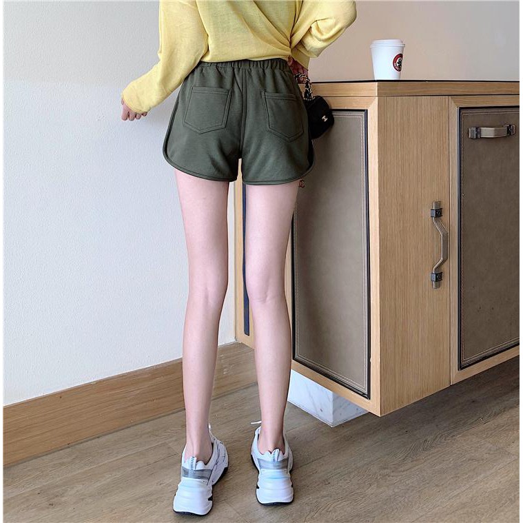 Korean Sports Hot Pants Celana Pendek Wanita 1274 (S-XL)