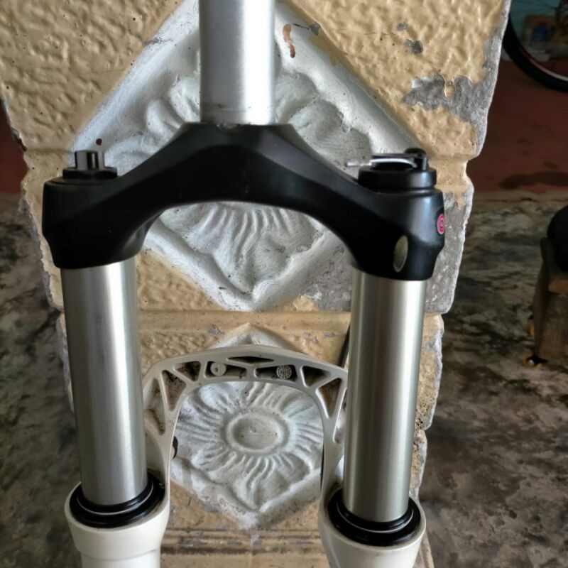 fork  mtb 26 air RST titan