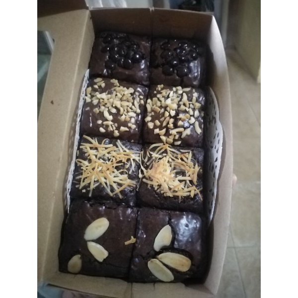 

fudgy brownies ukuran sedang