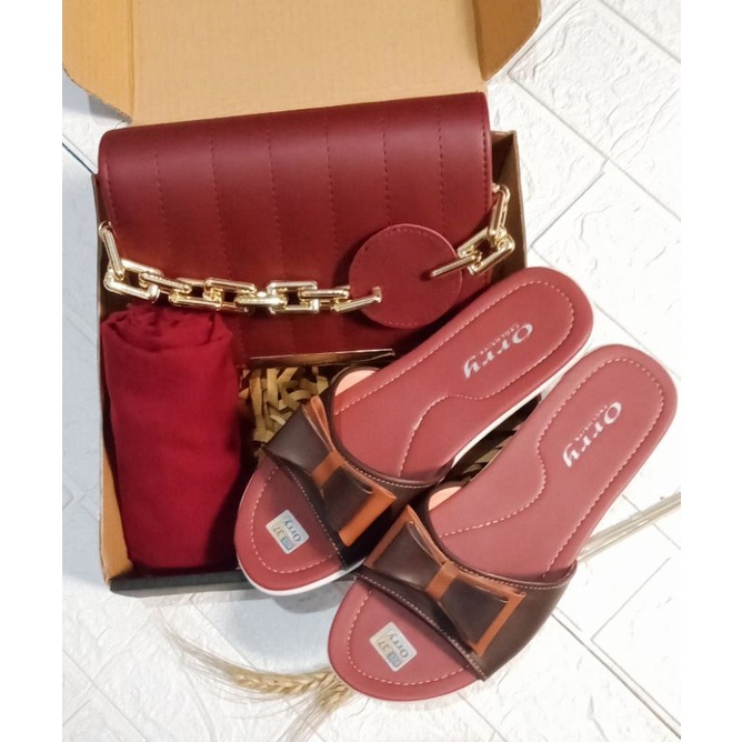 

GIFT BOX COLOUR SERIES /HAMPERS/KADO ULANG TAHUN/PERNIKAHAN