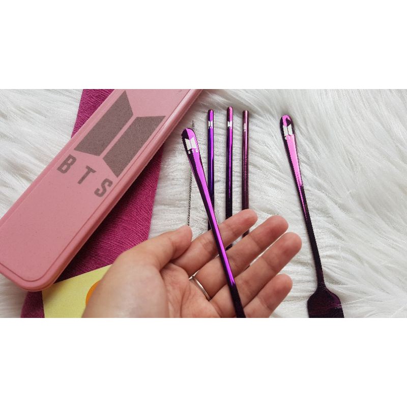 ALAT MAKAN SET CUSTOM BTS