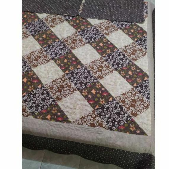 Bedcover Quilt Shabby