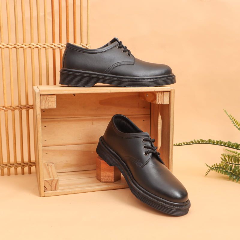 sepatu dokmar docmart full hitam black sepatu Boston Moretti razor hitam sepatu dokmart kulit sapi asli sepatu Flavio Boston Footwear ID