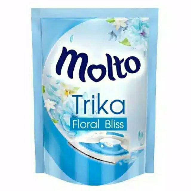 Molto Trika Floral Bliss Pelicin & Pewangi Pakaian Blue 400 Ml