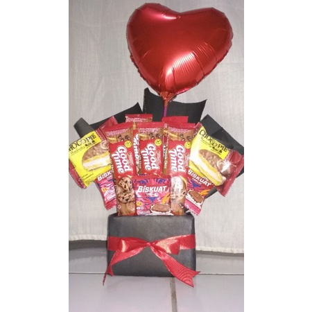 

buket makanan murah / buket snack/hadiah ulang tahun/gift makanan