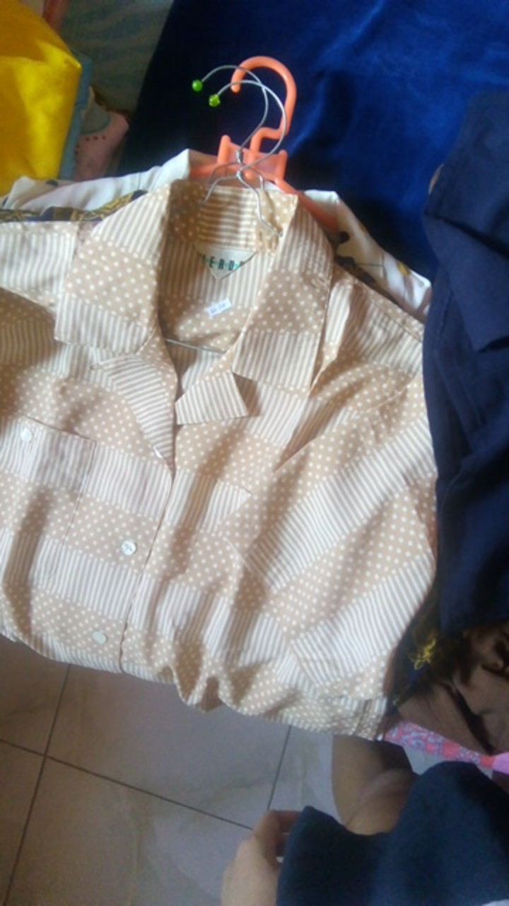 (3) Kemeja Thrift Preloved Under 40 Murah Meriah