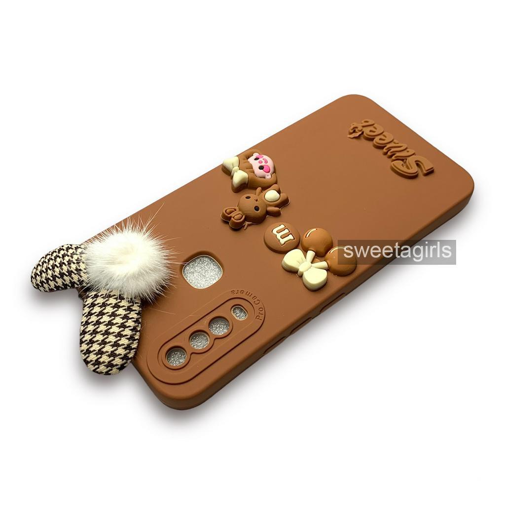 Softcase dengan boneka Timbul 3D untuk Vivo Y12 - Y15 - Y17 ( Sama Ukuran ) - Sweetacase.id - Casing Lucu - Kesing Cewek - Casing Lembut - Aksesoris Boneka Timbul - Case Bening - Lucu - Gemoy - Pom pom