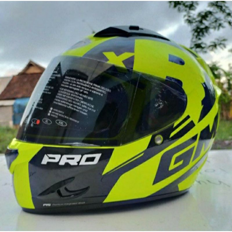 HELM GM RACE PRO ZR650