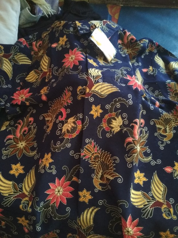 Kemeja Batik Pria Semi Sutra Silky  Premium  Puring Istimewa