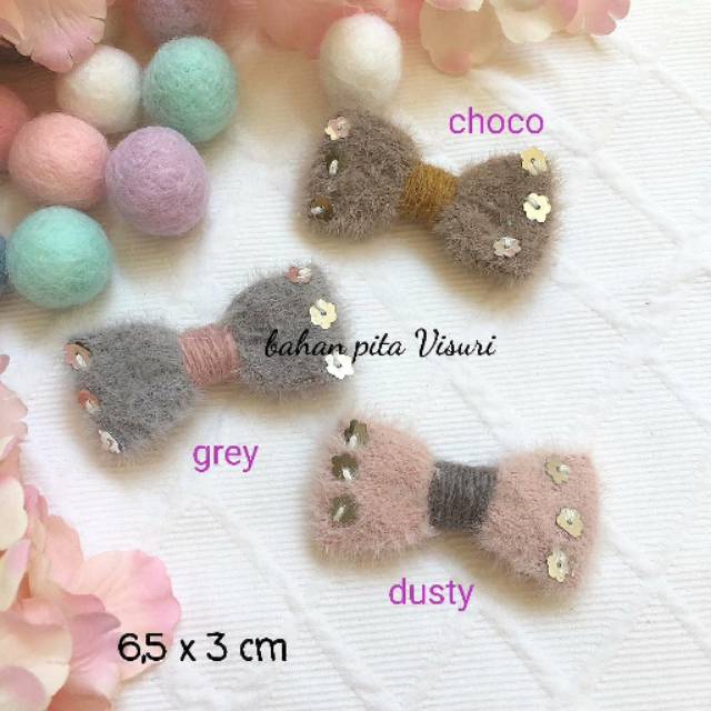 Aplikasi Bow Wool Bulu Tiga Borci Bunga