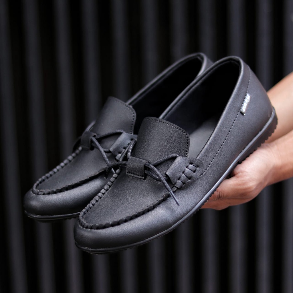 GUMI|Sepatu Slip On Pria Original Semi Formal Pantofel Hitam Main Kondangan Kerja Kantor Casual Kasual Selop Slop Santai Cowok Trendy