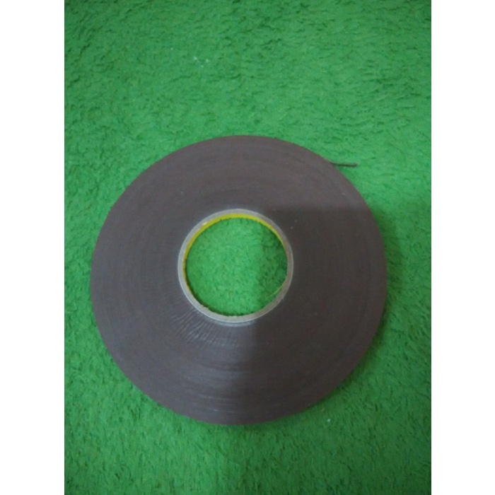 

PEREKAT-PENGIKAT- DOUBLE TAPE 3M 8MM X 33 METER MURAH MERIAH -PENGIKAT-PEREKAT.