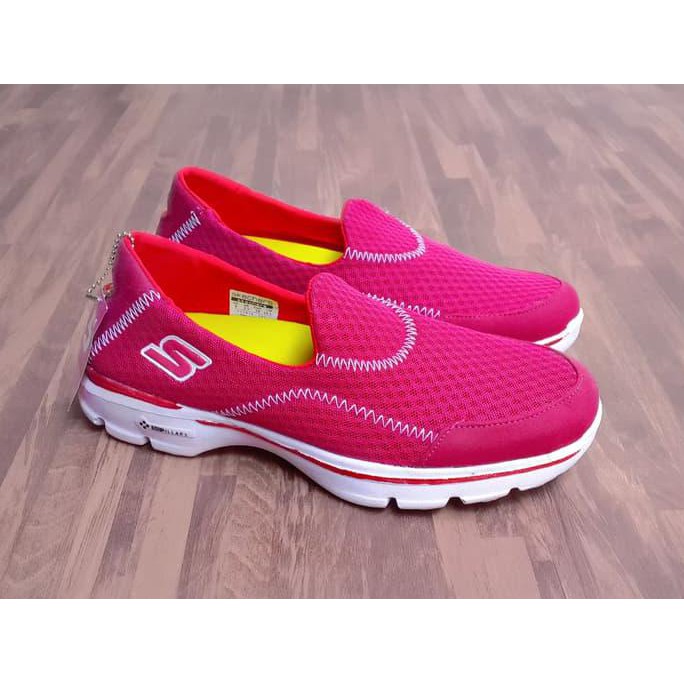 Promo Sepatu Skecher Wanita Skecher Go Walk Pink Sepatu Wanita