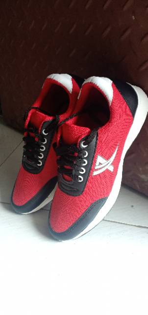 sepatu pria sneakers running fashion running BCX size 39-43