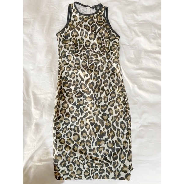 Dress wanita motif macan Mango