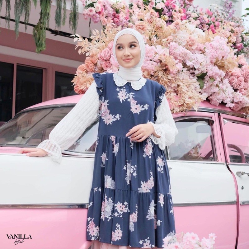 ROSIE BLOUSE NAVY VANILLA HIJAB