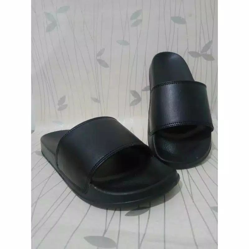 Sandal Slop Hitam Polos | Sandal Slide Polosan (Plus Paperbag)