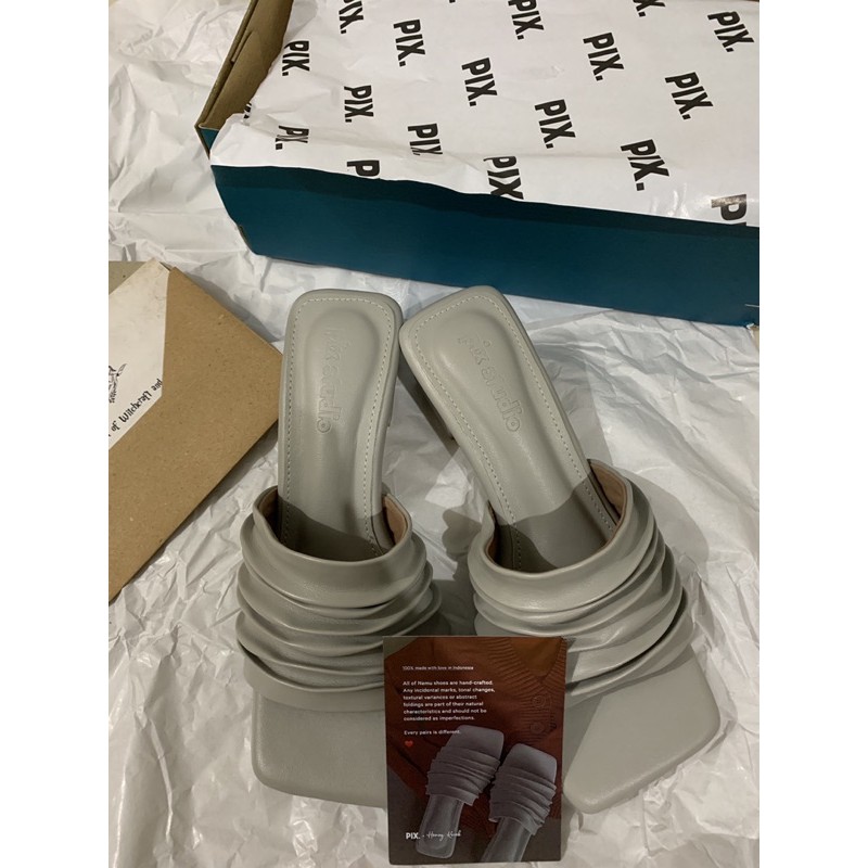 NAMU HEELS 38 PIX X HONEYKWK