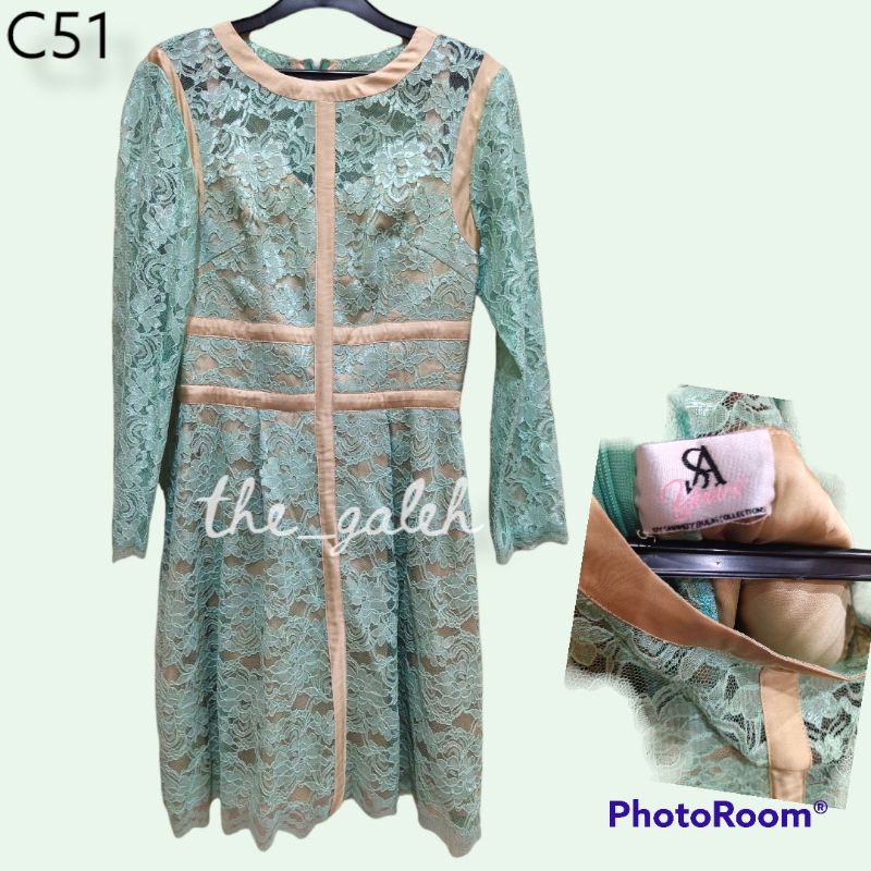 C51 Shandy Aulia Collections Dress Brokat Hijau Lengan Panjang Dress Pesta Bagus Murah