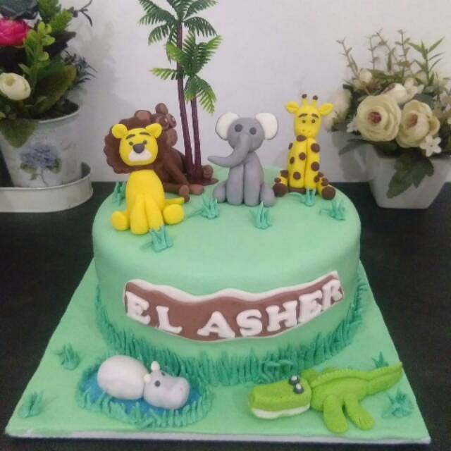 

Kue ultah jungle animal fondant karakter