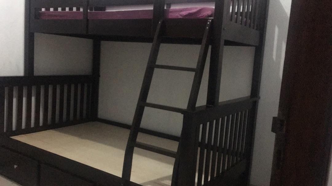 Ranjang Susun Jati Tingkat 90x120 Dengan Laci
