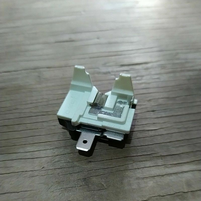 Overload kulkas 1 pintu